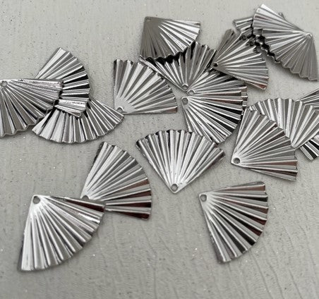 Brass Charm #21 Frilled Fan (2 Pieces) 15x20mm 1 Hole Silver Colour Plated